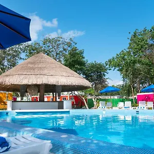 Colorbox Beds And Hostal Tulum